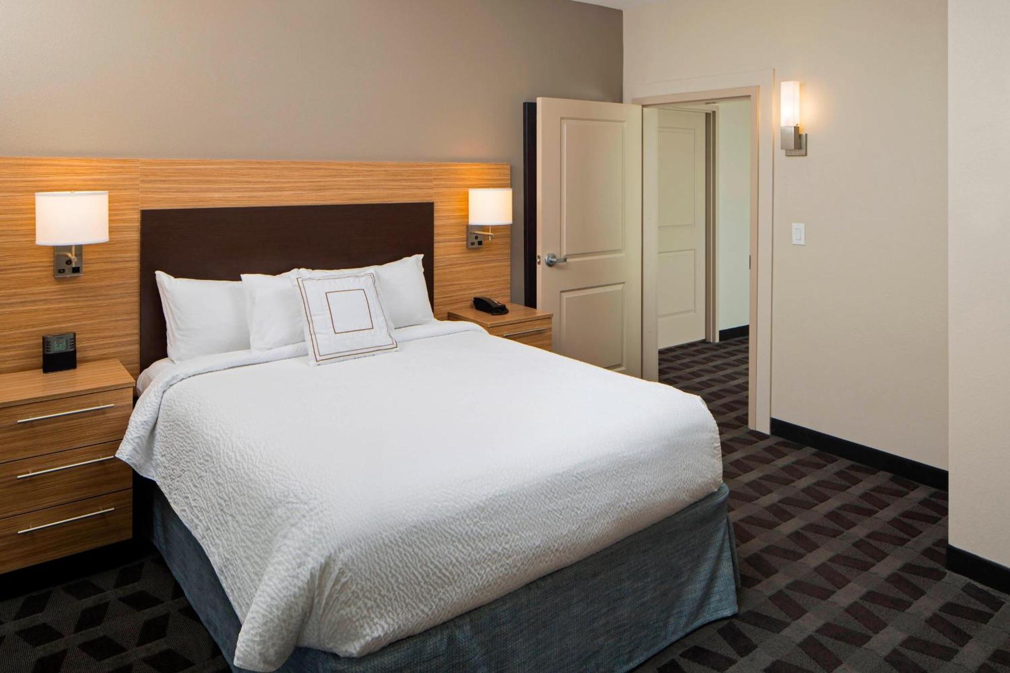 Towneplace Suites By Marriott Foley At Owa Exterior photo