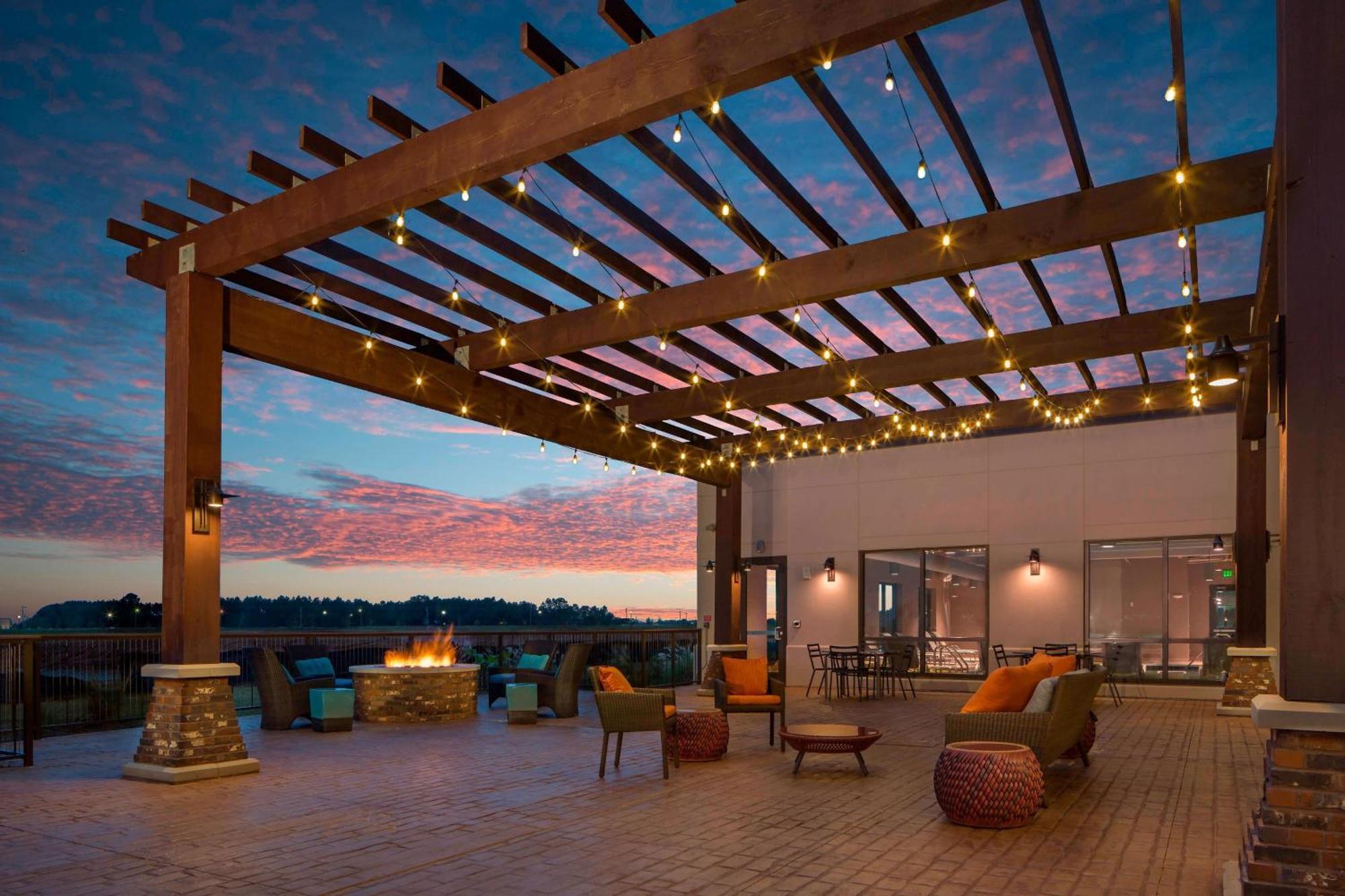 Towneplace Suites By Marriott Foley At Owa Exterior photo